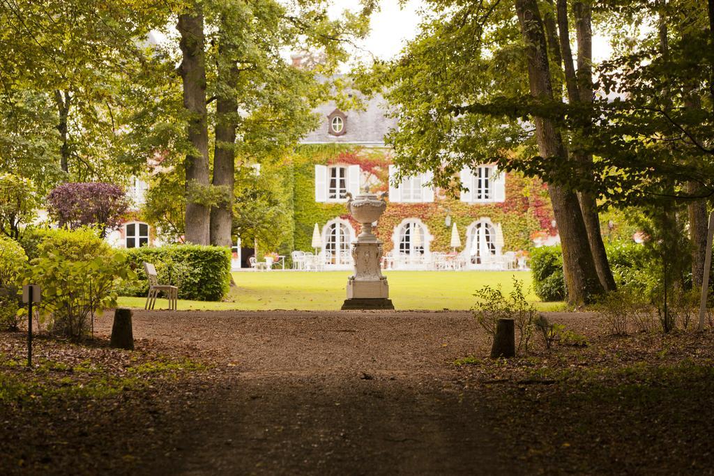 Hotel Les Hauts De Loire Onzain Exterior foto